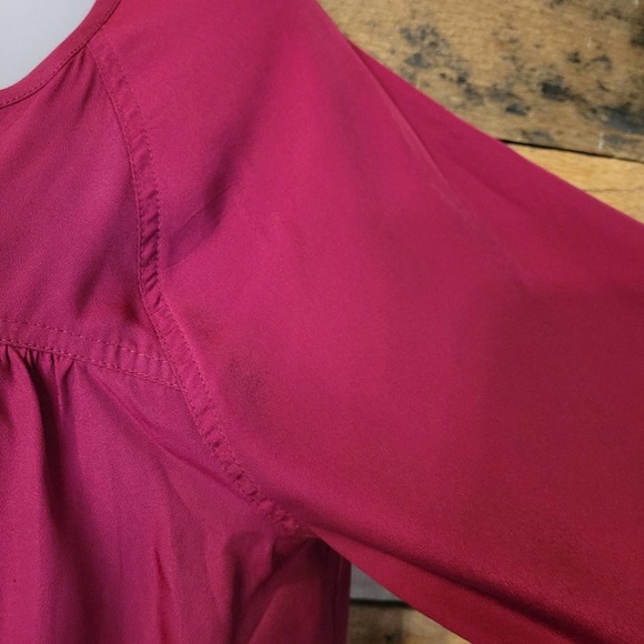 SALE-American Eagle women's maroon colored criss cross back top size large - Picture 4 of 11